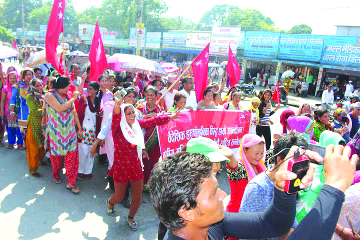 थबाङले मनायो अन्तर्राष्ट्रिय श्रमिक महिला दिवस