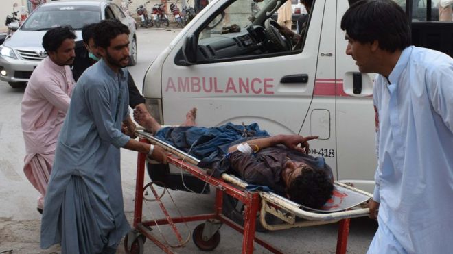 पाकिस्तानको चुनावी सभामा आक्रमण, १२८ जनाको मृत्यु