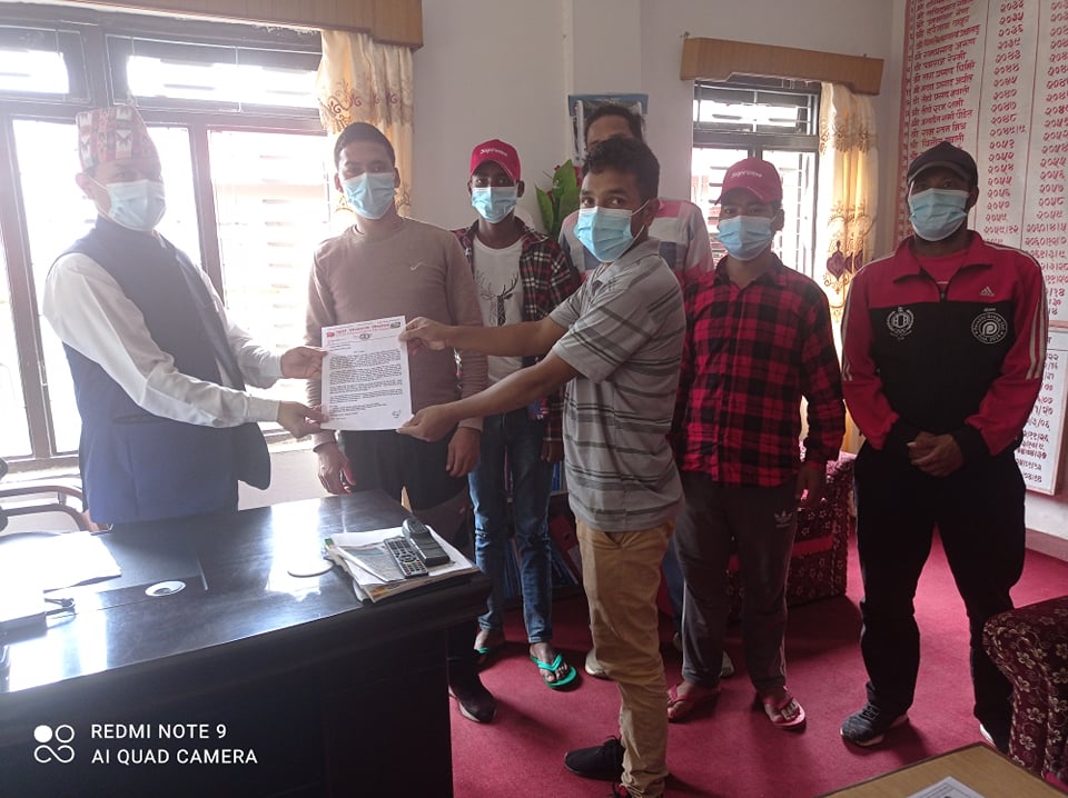 युवा सङ्गठन नेपाल म्याग्दीले जिल्ला प्रशासनलाई बुझायो ज्ञापनपत्र