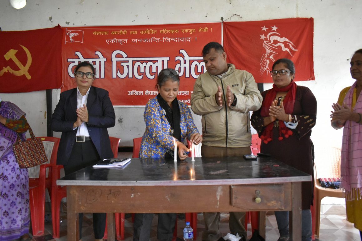 अखिल नेपाल महिला सङ्घ क्रान्तिकारी रूपन्देहीमा उषा पाठक