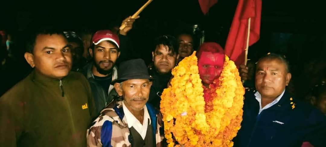 नेकपाका कार्यकर्ता दुर्गा रोका तीन वर्षपछि रिहा, शिवगढीबासीद्वारा भव्य स्वागत
